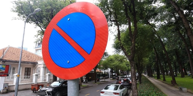 Những khu vực xuất hiện biển cấm dừng đỗ xe
