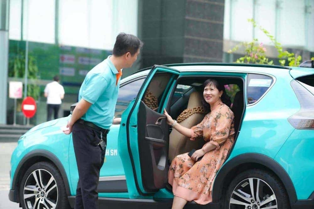 Bảng giá cước Taxi Xanh SM, bao gồm cả các lựa chọn cho xe lớn hoặc xe 7 chỗ