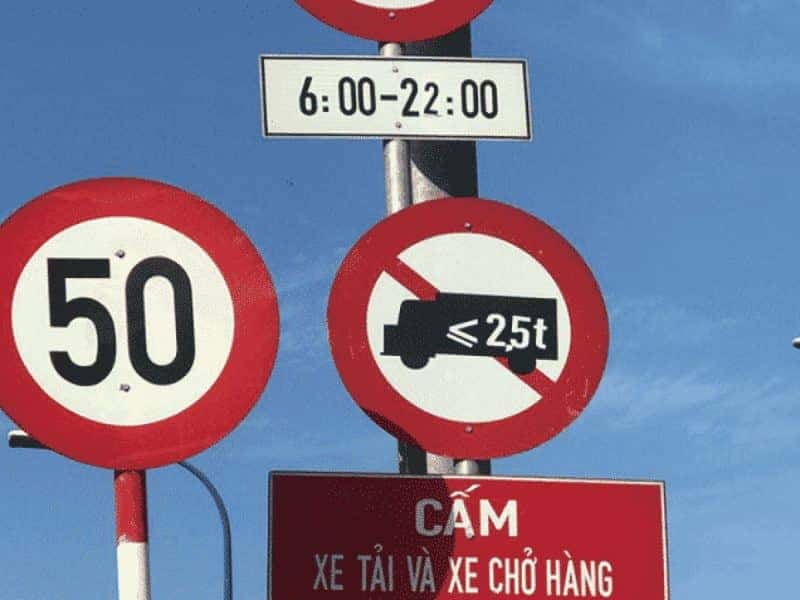 Biển báo cấm đi ngược chiều và cấm dừng xe phổ biến