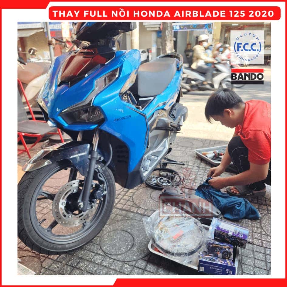 Bộ nồi xe Airblade 125 chính hãng FCC được lắp đặt trên xe của khách