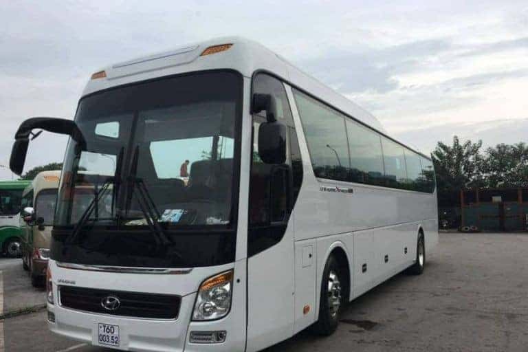 Các dòng xe Kiên Oanh đa dạng màu sắc trên tuyến Hải Phòng Thái Nguyên.