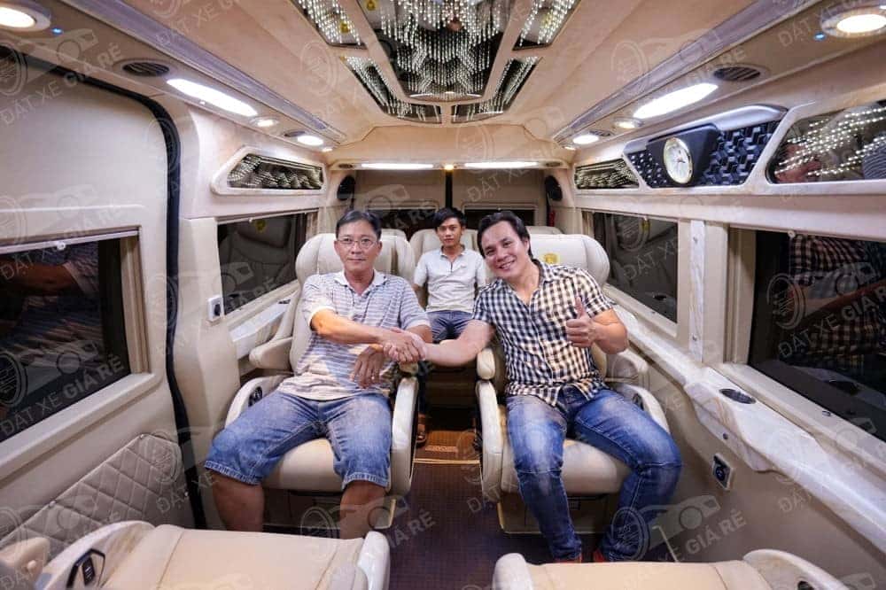 Dịch vụ thuê xe limousine 7 chỗ chất lượng tại Hà Nội