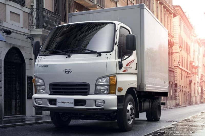 Giá xe tải 2 tấn Hyundai thùng Composite bền bỉ