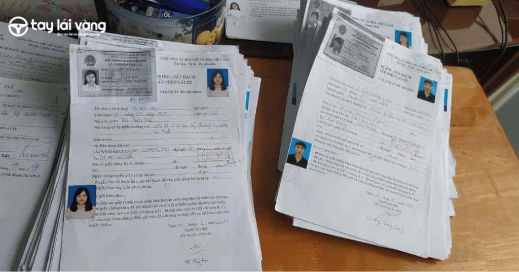 Hồ sơ đăng ký thi bằng lái xe B2 cần những gì