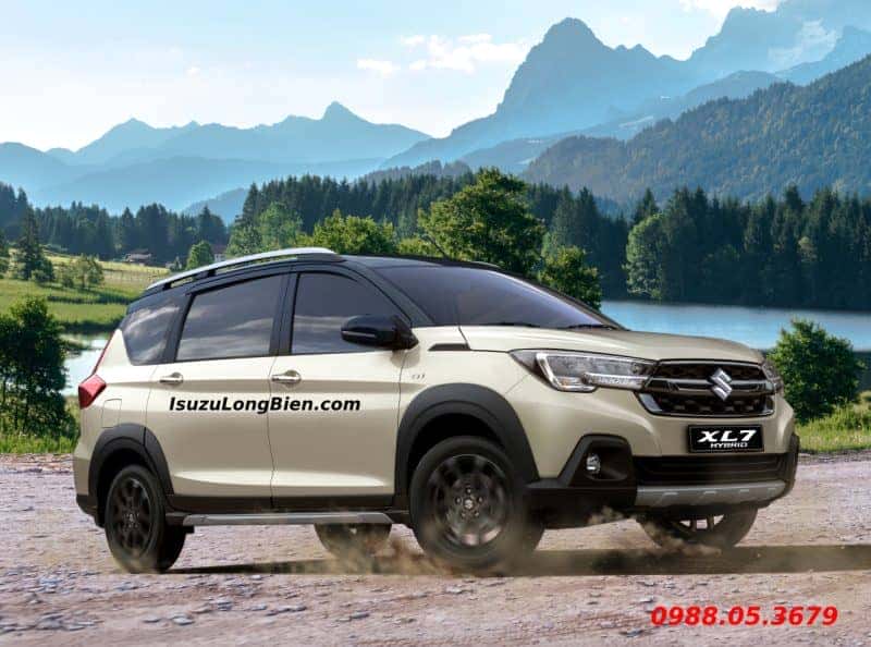 Ngoại thất xe ô tô suzuki 7 chỗ XL7 HYBRID màu cam nổi bật