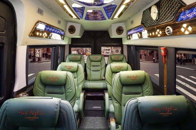 Nội thất xe Limousine Huệ Nghĩa trên tuyến Sài Gòn Tây Ninh