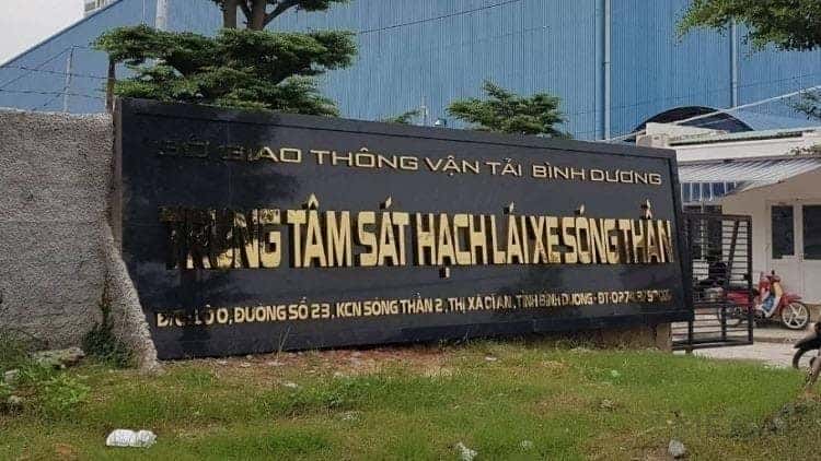 Sân sát hạch của Trung tâm Sát hạch Lái xe Sóng Thần, nơi thi bằng lái xe Bình Dương.
