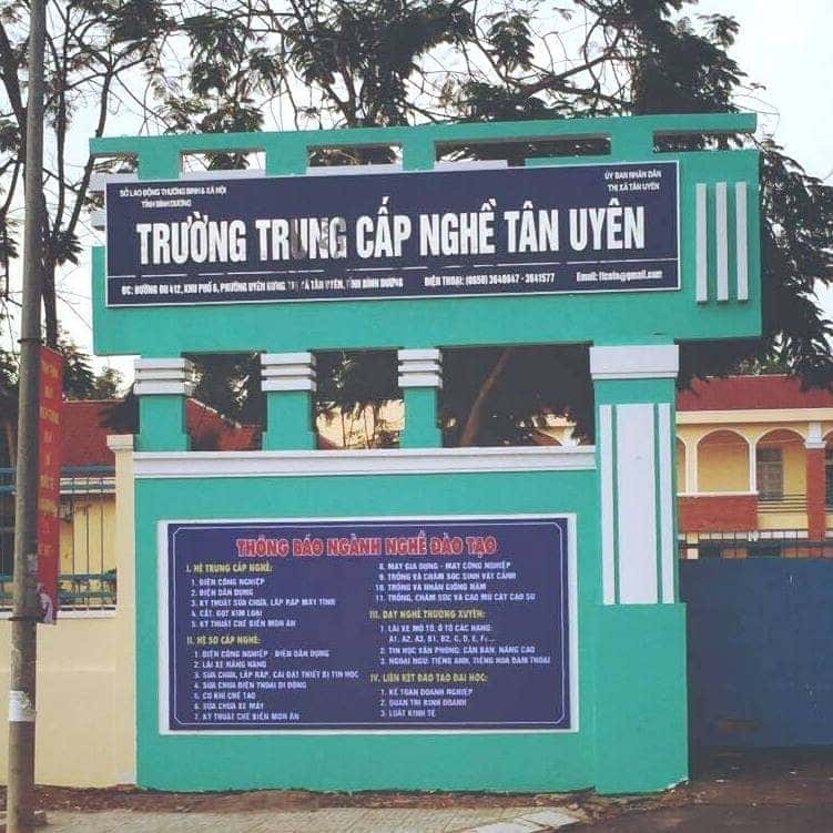 Trường Trung Cấp Nghề Tân Uyên, trung tâm học lái xe Bình Dương hiện đại.