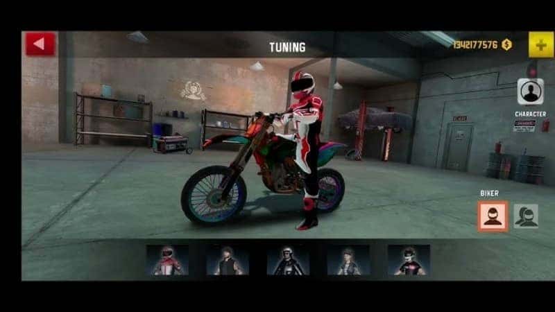 Tùy chỉnh trang phục và phong cách nhân vật lái xe trong Xtreme Motorbikes MOD
