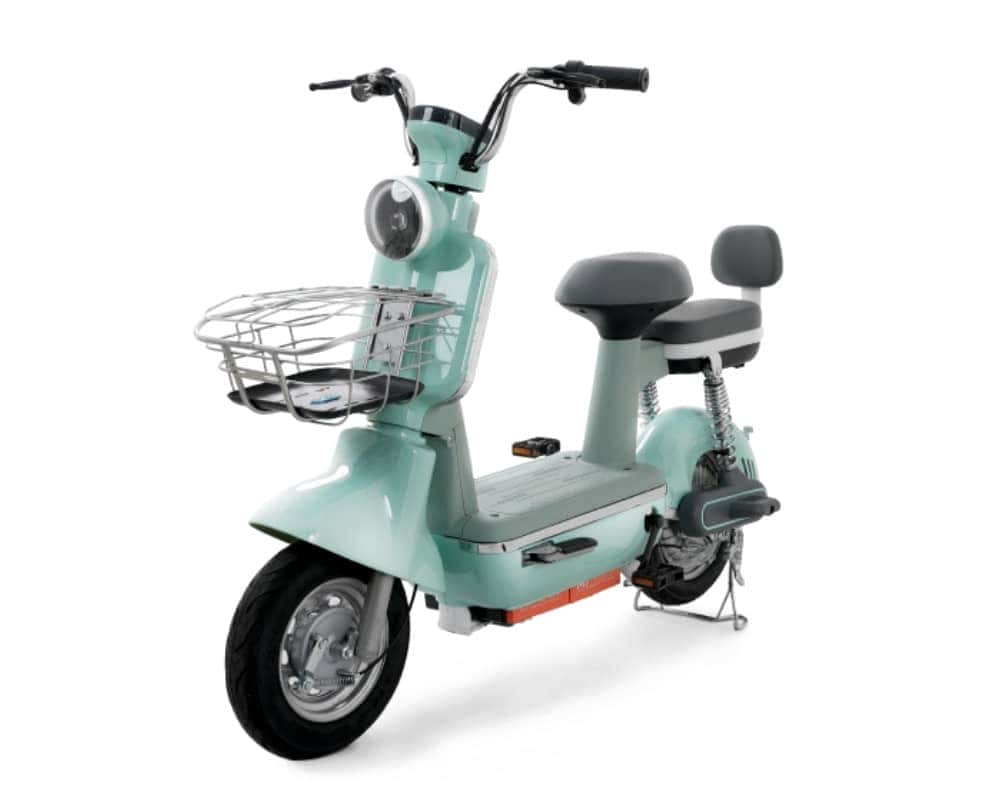 Xe đạp điện MOVE E4 là mẫu xe điện được học sinh cấp 2 ưa chuộng nhờ nhỏ gọn, tiện lợi và màu sắc thanh lịch