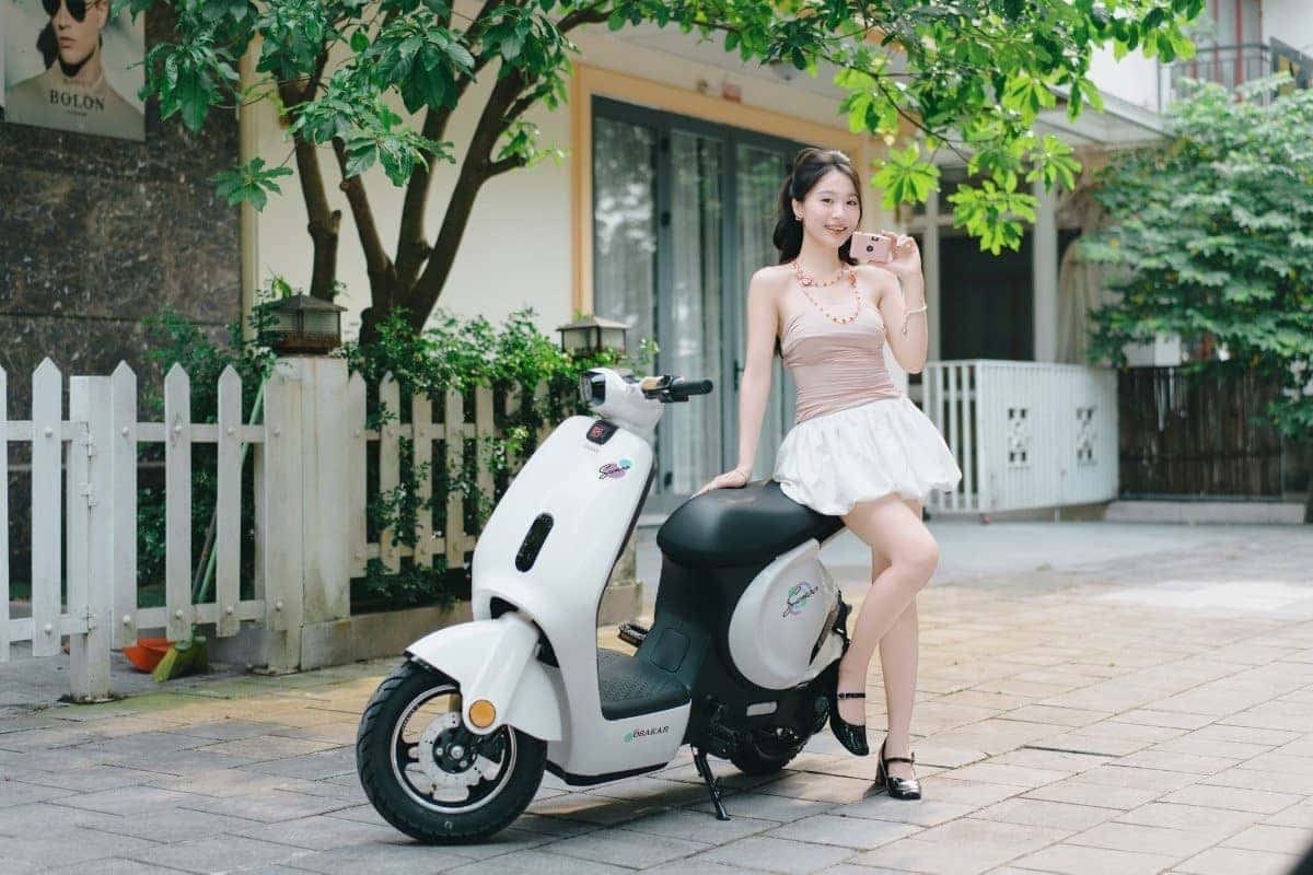 Xe đạp điện Osakar VC Sunoo có thiết kế hiện đại, trẻ trung, kiểu dáng nhỏ gọn phù hợp cả học sinh nam và nữ
