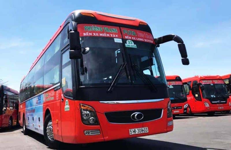 Xe khách Phương Trang Long Xuyên tại bến xe