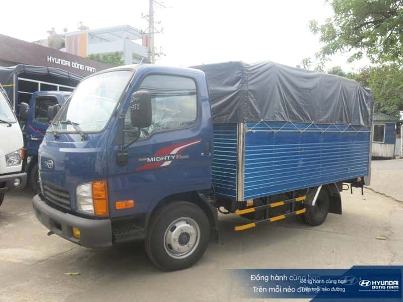 Xe tải 2 tấn Hyundai thùng mui bạt thiết kế kín đáo
