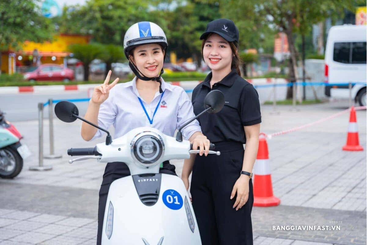 Cách quản lý và sạc pin xe máy điện VinFast hiệu quả để kéo dài tuổi thọ