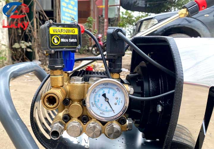 Đầu bơm mặt đồng dày của máy rửa xe áp lực cao, tăng độ bền