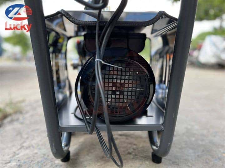 Động cơ dây đồng và khung thép của máy rửa xe ô tô cao áp
