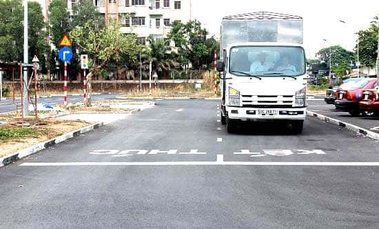 Hình ảnh minh họa chi phí học bằng lái xe C bao nhiêu tiền và thời gian đào tạo.