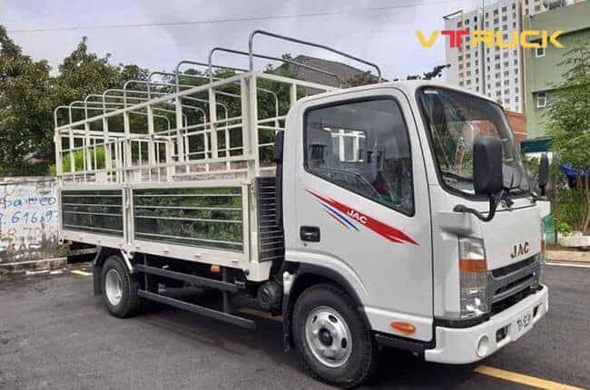Hình ảnh xe tải JAC hiện đại, đáng tin cậy trên đường