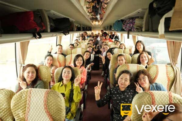 Nội thất tiện nghi của xe ghế ngồi 45 chỗ Hoàng Long tuyến Hải Phòng Hà Nội