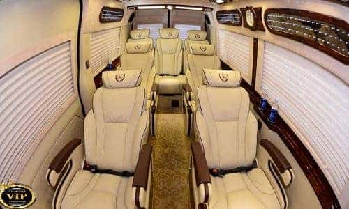 Nội thất xe limousine sang trọng trên tuyến Yên Nghĩa Nam Định