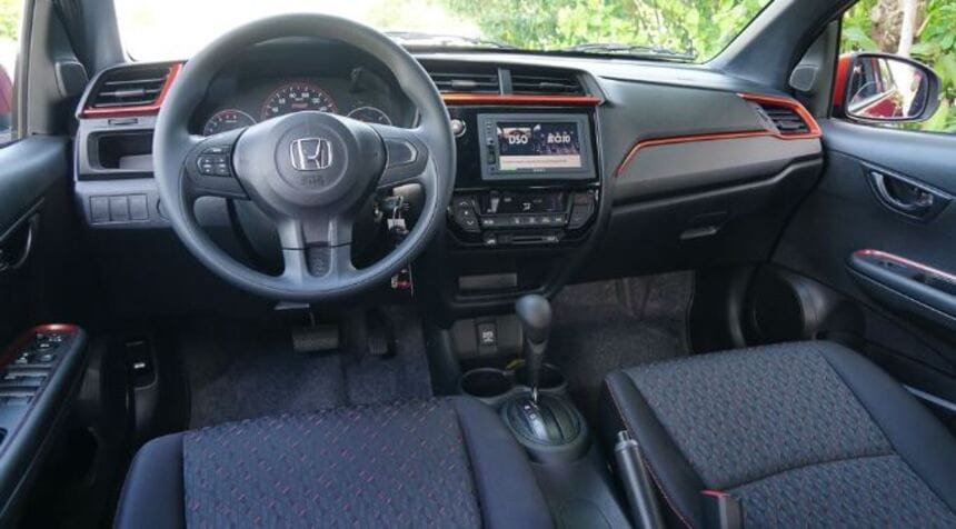 Khoang nội thất của Honda Brio 2019 thiết kế rất gần gũi và tạo sự thoải mái