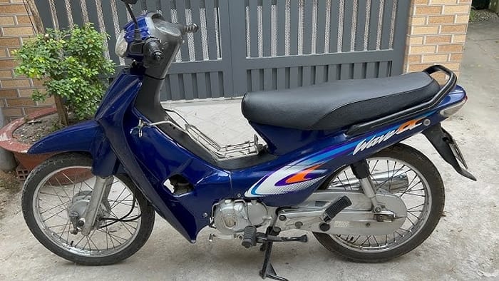 Phiên bản Wave Alpha màu xanh đời 2003 – 2004
