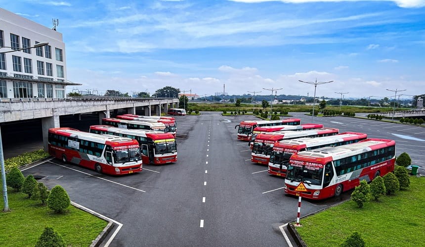Xe khách liên tỉnh từ bến Dầu Giây