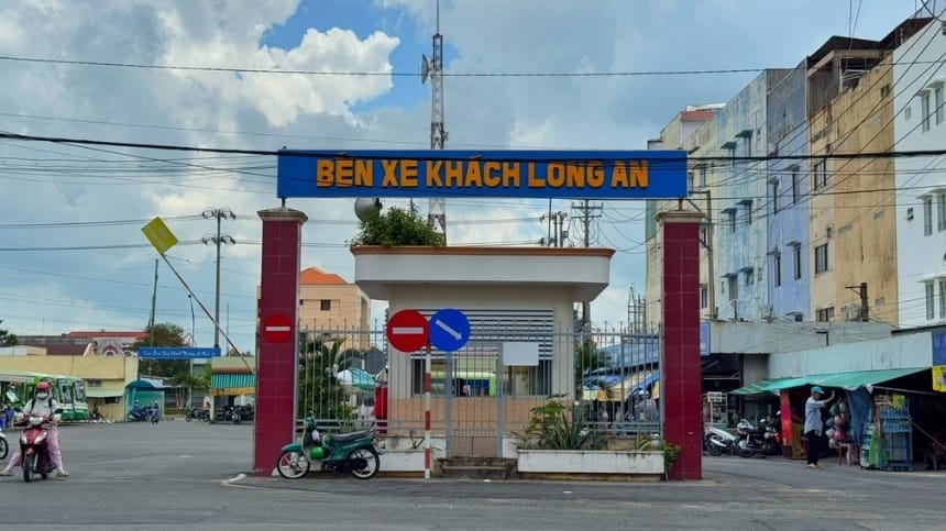 Bến xe Long An