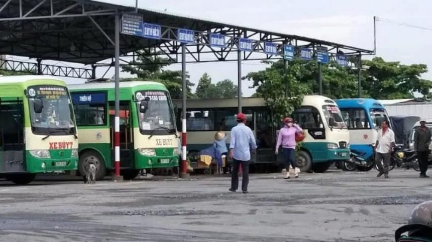 Nhân viên bến xe rất tận tâm hỗ trợ hành khách