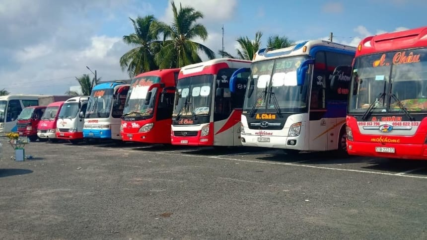 Nhiều nhà xe hoạt động liên huyện, tỉnh tại bến xe Gò Quao