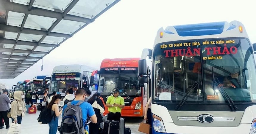 Nhiều tuyến xe liên tỉnh rời bến hàng ngày