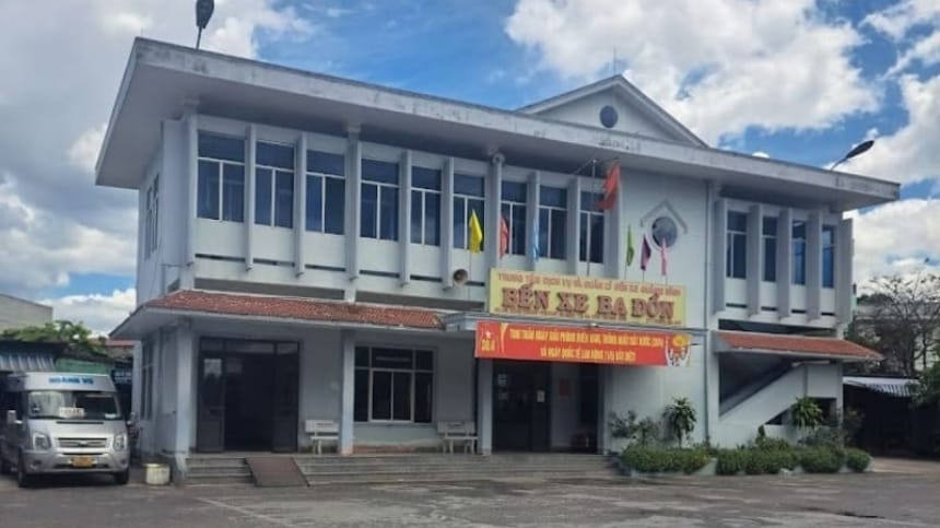 Bến xe Ba Đồn