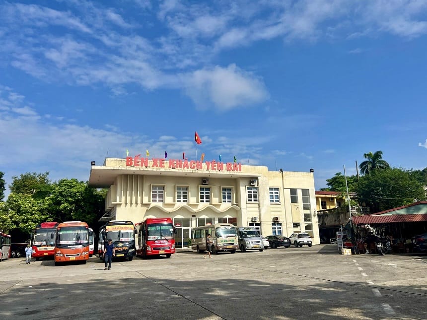 Hệ thống xe khách tại bx Yên Bái đa dạng, hiện đại