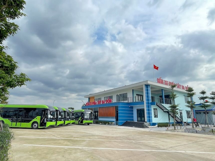 Nhiều tuyến xe đổ đi các tỉnh thành trên cả nước