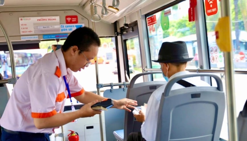 Vé tháng tiết kiệm hơn cho hành khách thường xuyên di chuyển