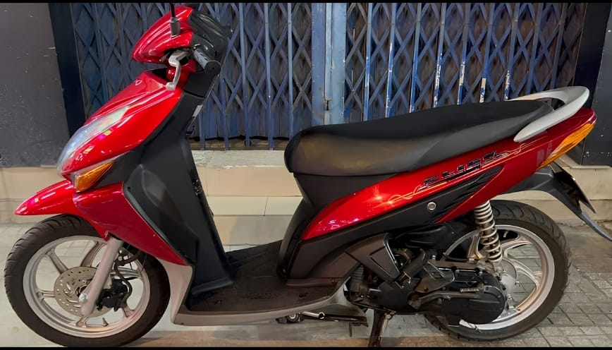 Tổng quan mẫu xe click 2010