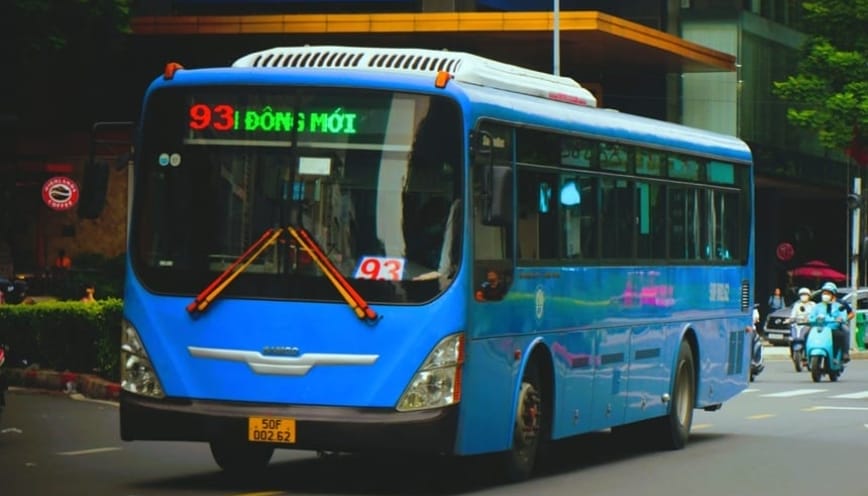 Giá vé tuyến bus 93 phù hợp với nhiều người