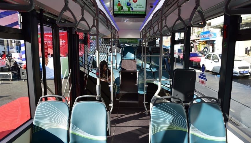 Không gian hiện đại bên trong xe bus điện