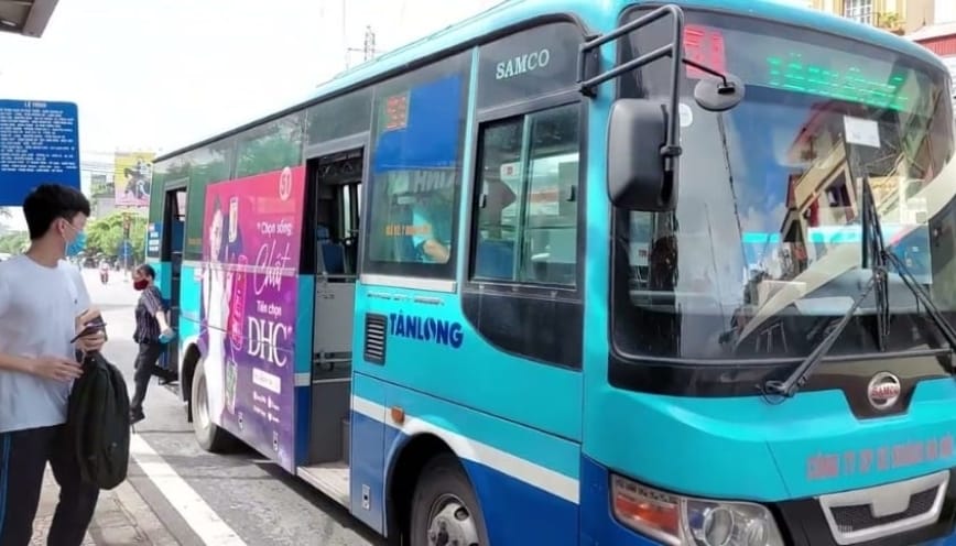 Quan sát kỹ thông tin lộ trình để tránh lên nhầm chiều