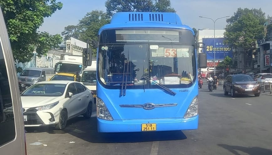 Thanh toán vé xe bus trực tiếp trên xe