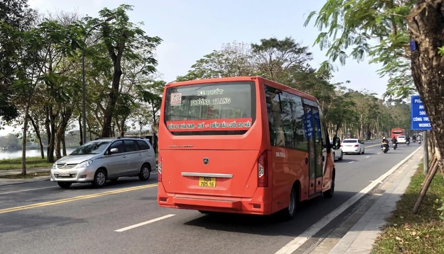 Thời gian hoạt động và tần suất giãn chuyến