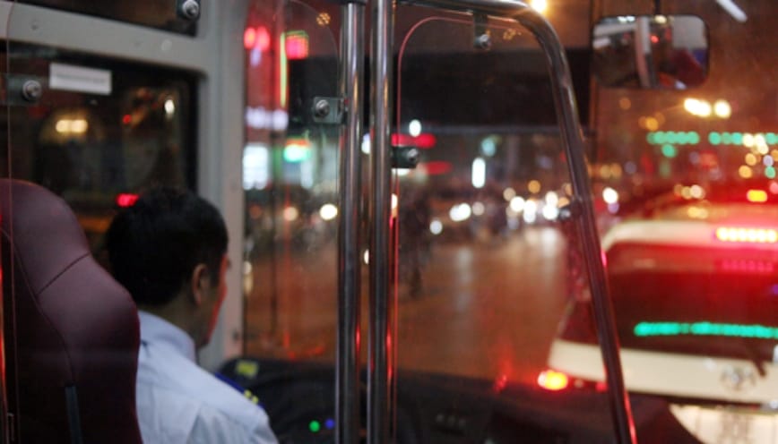 Xe bus tuyến 88 hoạt động đến tối muộn phù hợp với nhiều người