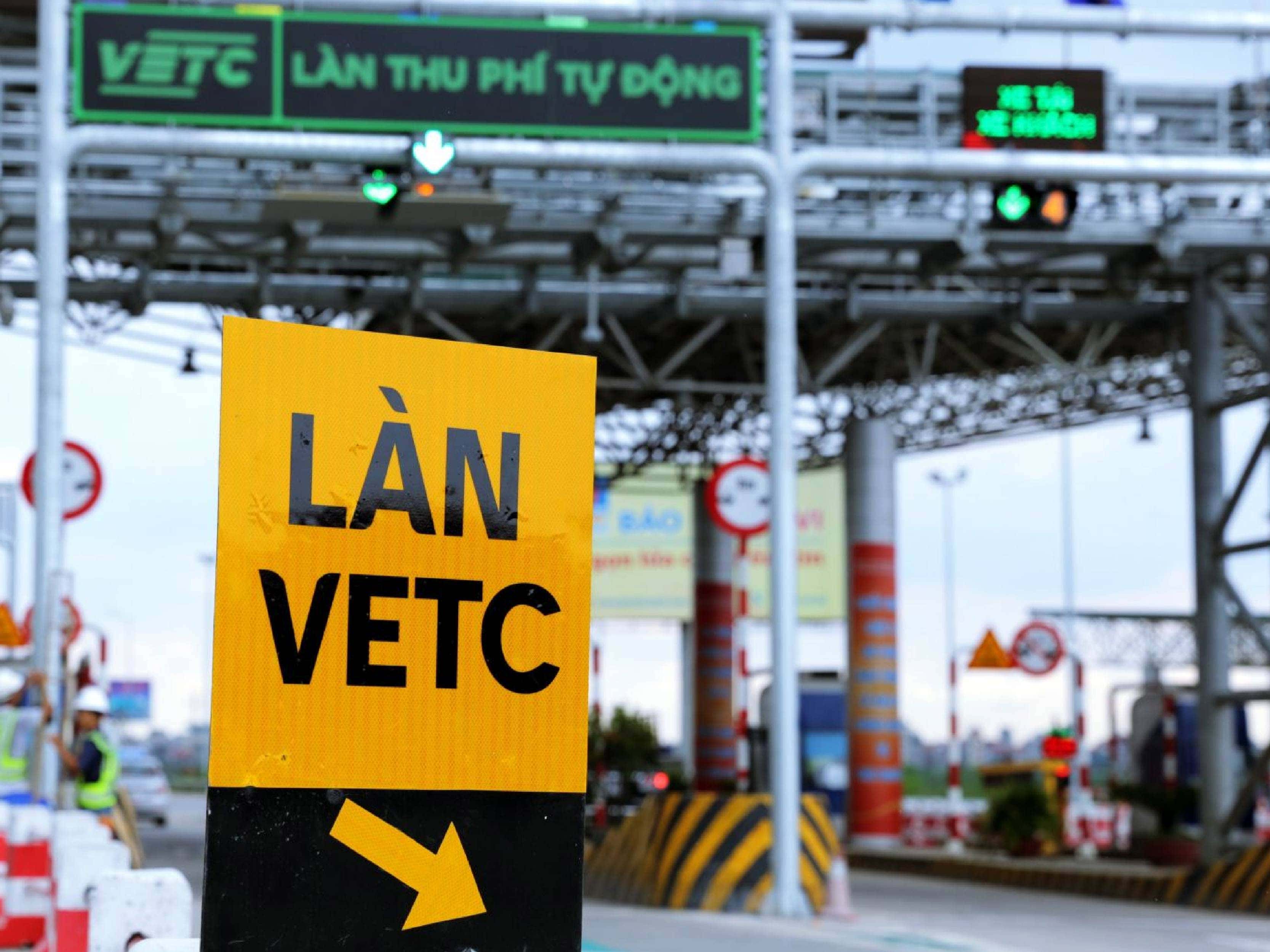 Biển báo làn ETC giúp phân biệt