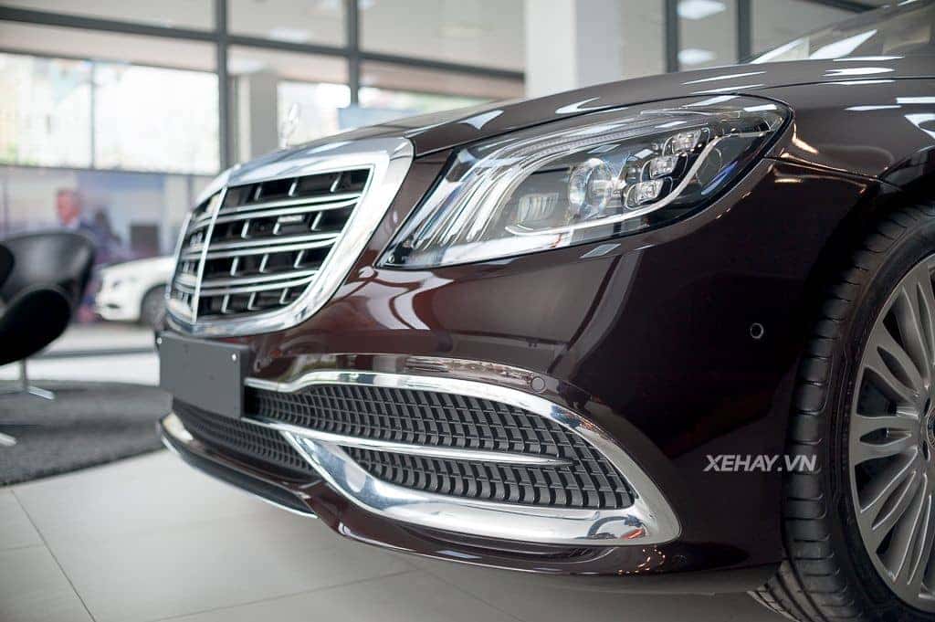 Cận cảnh lưới tản nhiệt Mercedes-Maybach S450