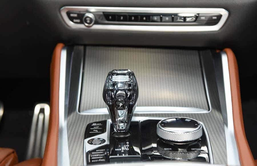 Cần số pha lê độc đáo trên mẫu xe BMW X6