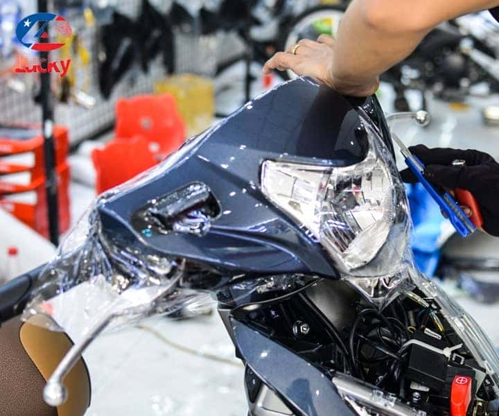 Chi phí và giá dán chống xước xe máy SH tại các cơ sở