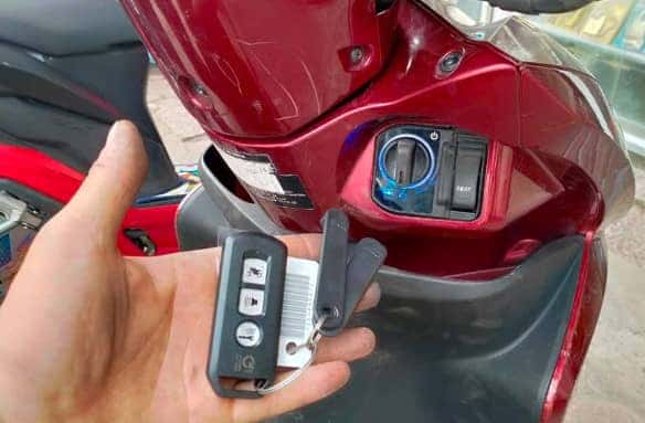Chìa khóa thông minh Smartkey của xe Honda Vision