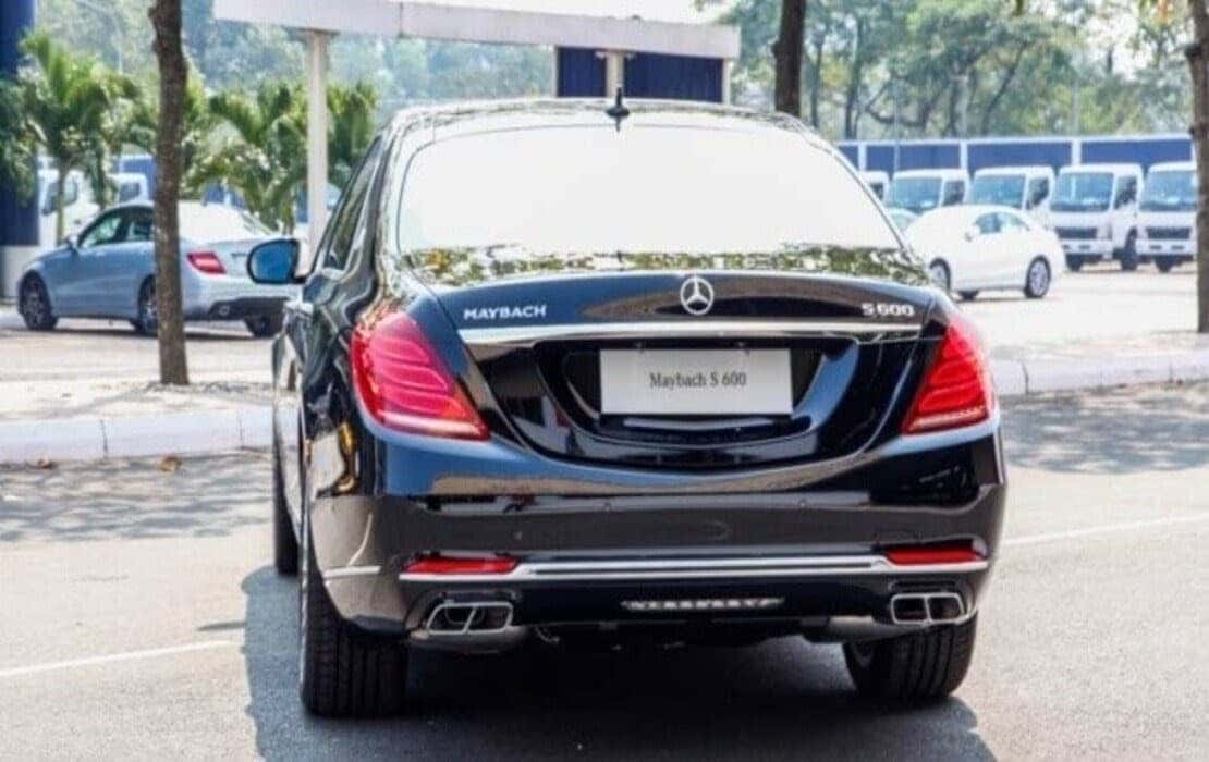 Đuôi xe Mercedes-Maybach S600