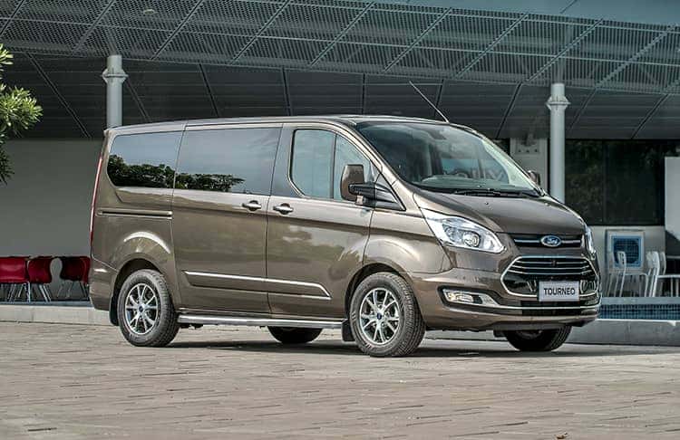 Ford Tourneo, mẫu MPV 9 chỗ phù hợp cho gia đình đông người