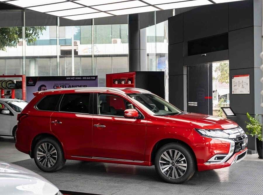 gia-xe-mitsubishi-outlander